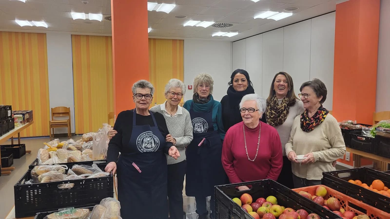 Essensausgabe bei der Caritas St. Michael – Foto 1