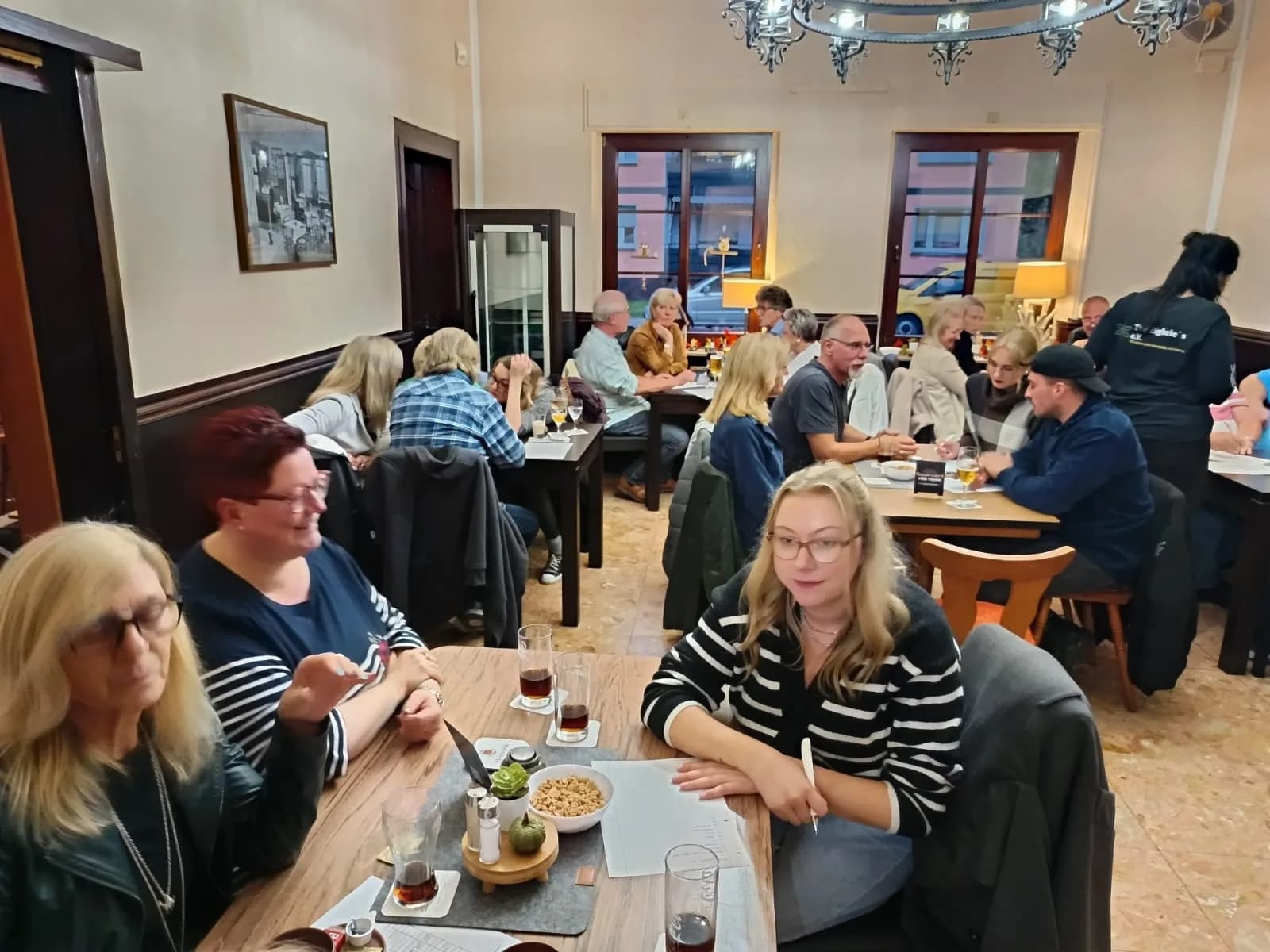 1. Hausmann-Kneipenquiz im Haus Laacks – Foto 3
